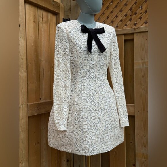 🆕 BRONX & BANCO 🧿 NWOT Courtney Long Sleeve White Lace Mini Dress, Sz L US 8 - Picture 3 of 15